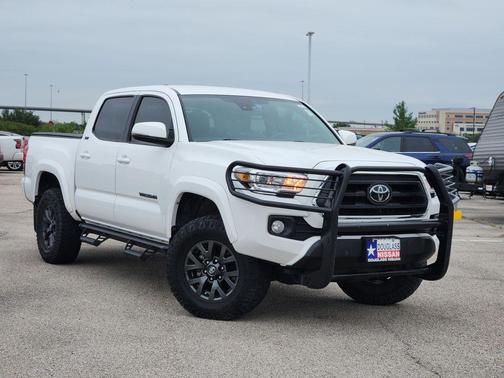Ice 2023 Toyota Tacoma SR5
