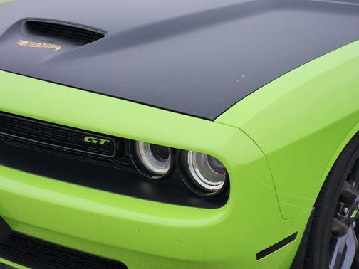 Sublime Clearcoat Metallic 2023 Dodge Challenger GT