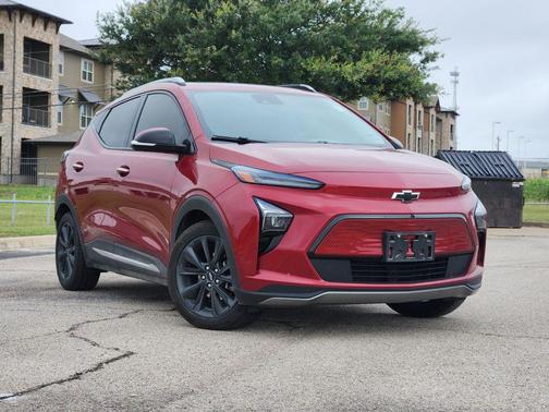 Cherry Red Tintcoat 2022 Chevrolet Bolt EUV Premier