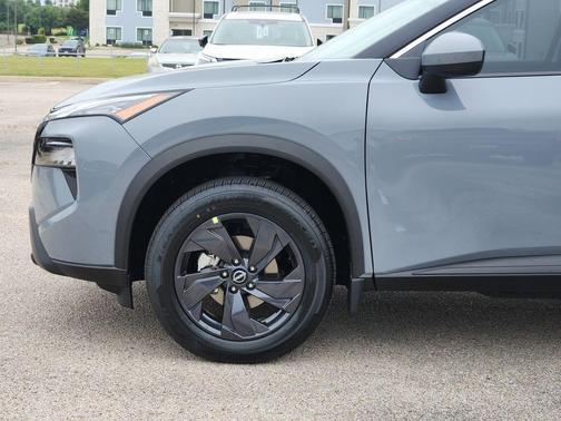 Boulder Gray Metallic 2026 Nissan Rogue SV