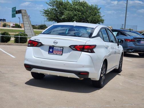 Aspen White 2025 Nissan Versa 1.6 SV