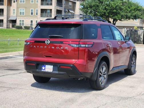 Scarlet Ember Tintcoat 2026 Nissan Pathfinder SV