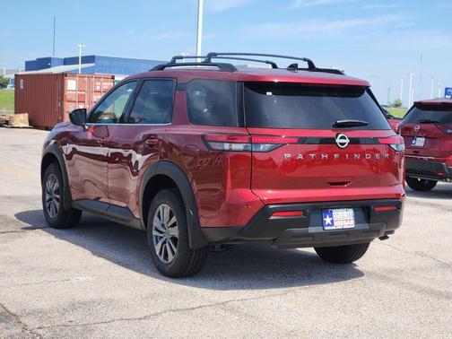 Scarlet Ember Tintcoat 2026 Nissan Pathfinder SV
