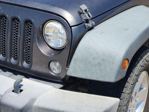 Granite Crystal Clearcoat Metallic 2017 Jeep Wrangler Unlimited Sport