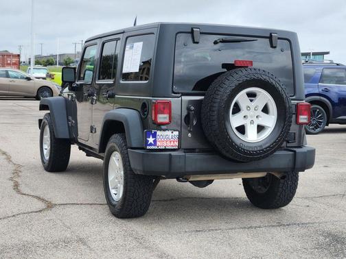 Granite Crystal Clearcoat Metallic 2017 Jeep Wrangler Unlimited Sport