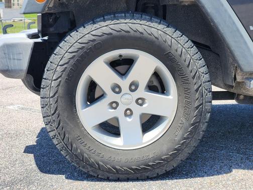 Granite Crystal Clearcoat Metallic 2017 Jeep Wrangler Unlimited Sport