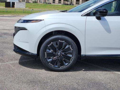 Everest White P 2026 Nissan Murano Platinum