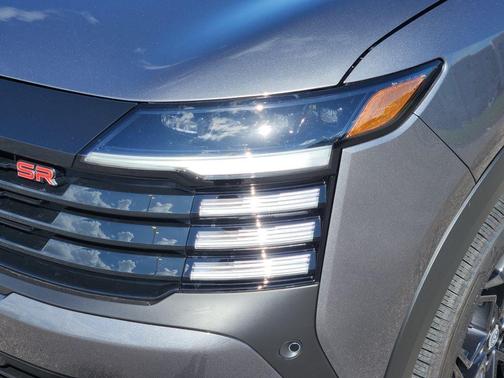 Gun Metallic 2026 Nissan Kicks SR