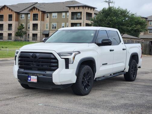Ice 2023 Toyota Tundra SR5