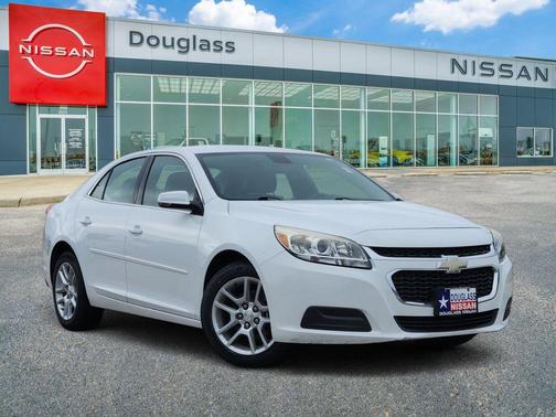 Summit White 2015 Chevrolet Malibu 1LT