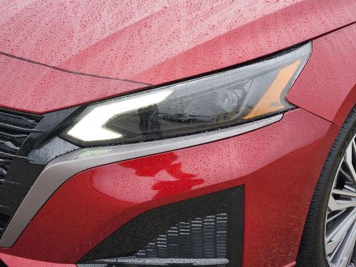 Scarlet Ember 2026 Nissan Altima 2.5 SV
