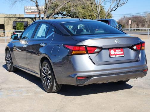 Gun Metallic 2024 Nissan Altima 2.5 SV