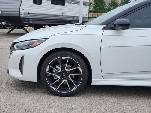 White 2024 Nissan Sentra SR