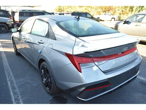 2026 Hyundai ELANTRA HEV SEL Sport