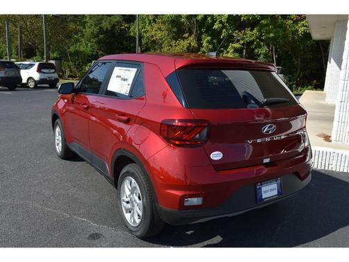 2025 Hyundai VENUE SE