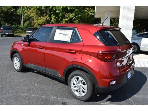 2025 Hyundai VENUE SE