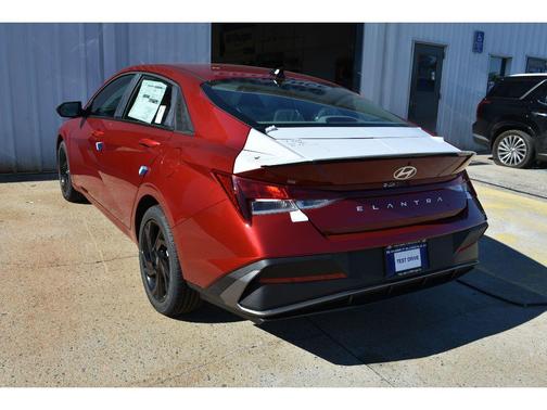 2026 Hyundai ELANTRA Sport