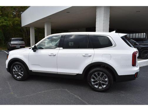 2024 Kia Telluride LX