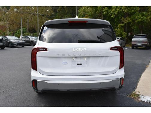 2024 Kia Telluride LX