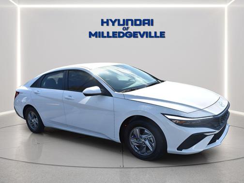 Serenity White 2026 Hyundai ELANTRA SE