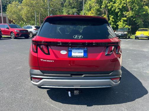 2025 Hyundai TUCSON SEL