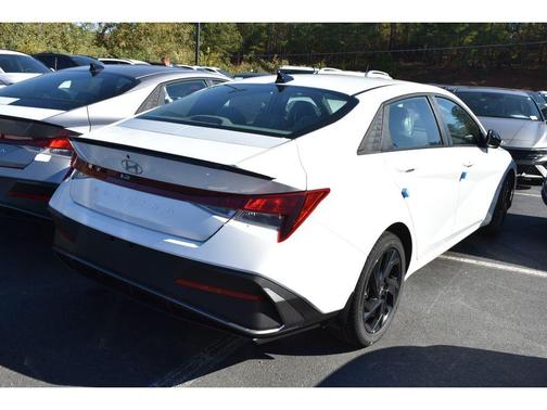 2026 Hyundai ELANTRA Sport