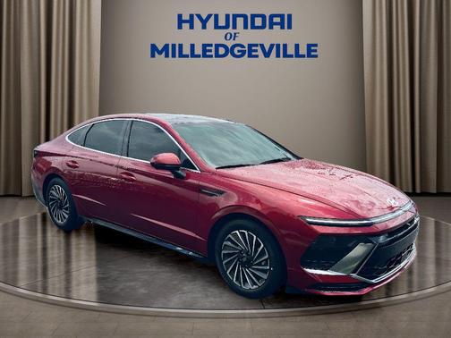 Ultimate red 2025 Hyundai SONATA Hybrid Limited