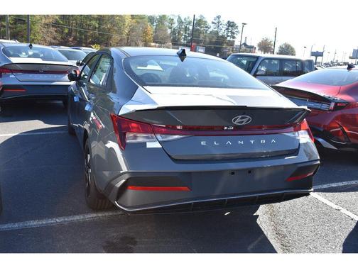 2026 Hyundai ELANTRA Sport