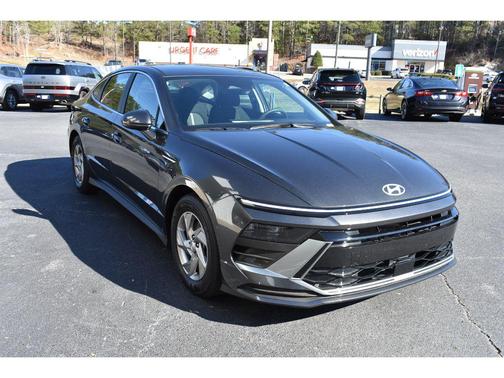 2025 Hyundai SONATA SE