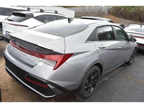 2026 Hyundai ELANTRA Sport