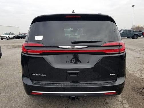 2026 Chrysler Pacifica Pinnacle