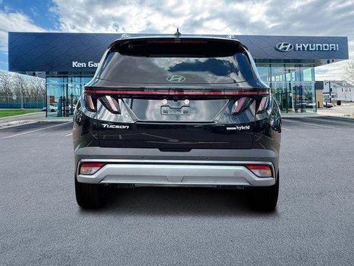 2025 Hyundai TUCSON Hybrid Limited