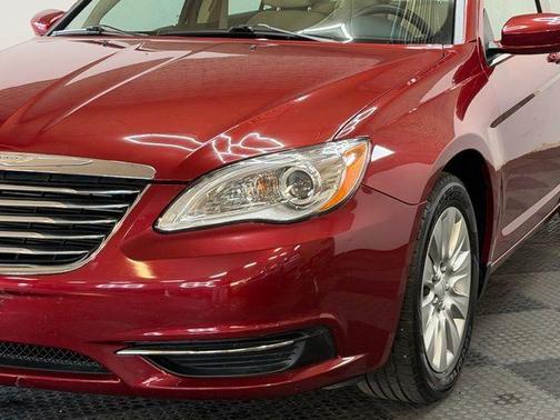 2014 Chrysler 200 LX