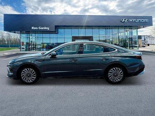 2025 Hyundai SONATA Hybrid Limited