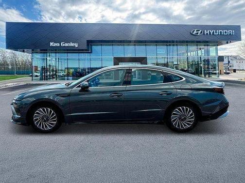 2025 Hyundai SONATA Hybrid Limited
