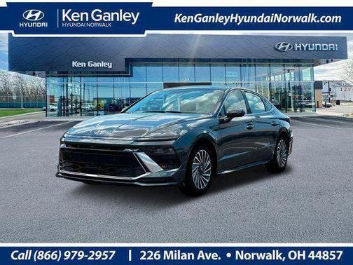 2025 Hyundai SONATA Hybrid Limited