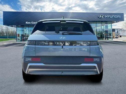 2025 Hyundai IONIQ 5 SE