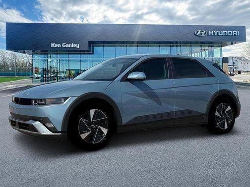 2025 Hyundai IONIQ 5 SE