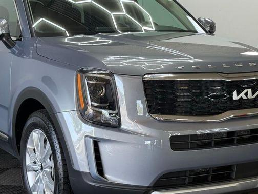 2022 Kia Telluride LX