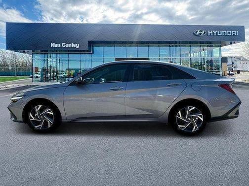 2025 Hyundai ELANTRA HEV SEL Sport