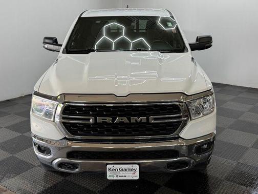 Bright White Clearcoat 2024 RAM 1500 Big Horn/Lone Star
