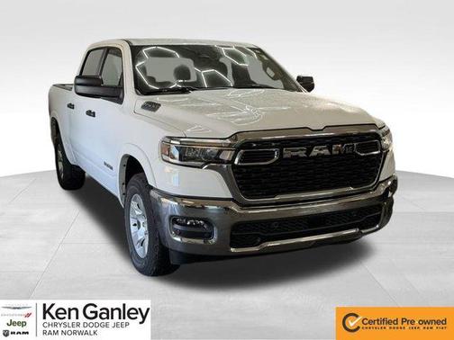Bright White Clearcoat 2025 RAM 1500 Big Horn/Lone Star
