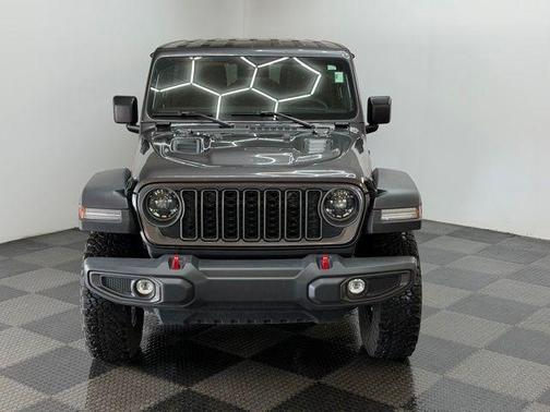 Granite Crystal Clearcoat Metallic 2025 Jeep Wrangler Rubicon