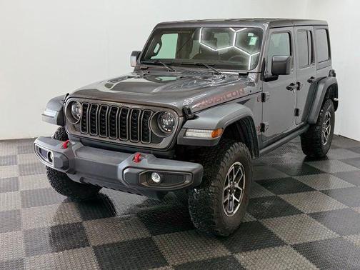 Granite Crystal Clearcoat Metallic 2025 Jeep Wrangler Rubicon