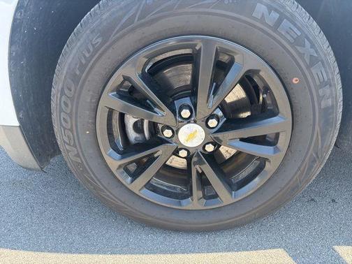 Summit White 2016 Chevrolet Equinox LT