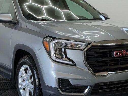 Sterling 2023 GMC Terrain SLE