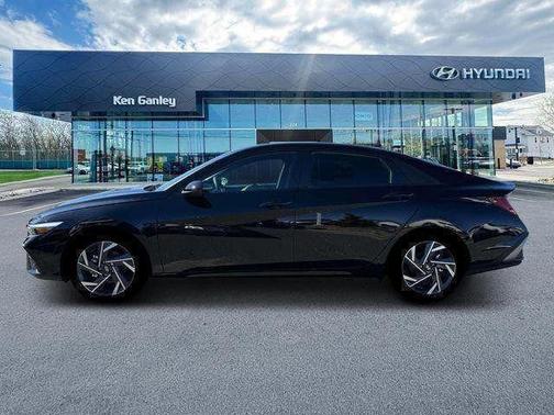 2025 Hyundai ELANTRA HEV SEL Sport