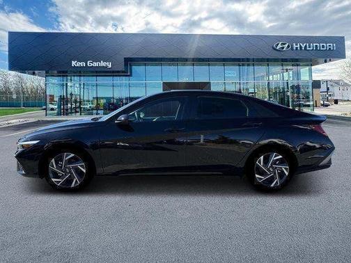 2025 Hyundai ELANTRA HEV SEL Sport