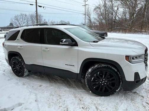 2022 GMC Acadia SLT