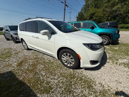 2019 Chrysler Pacifica Touring-L